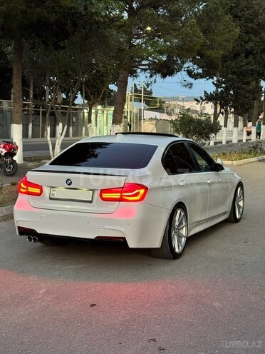 BMW 320d-9