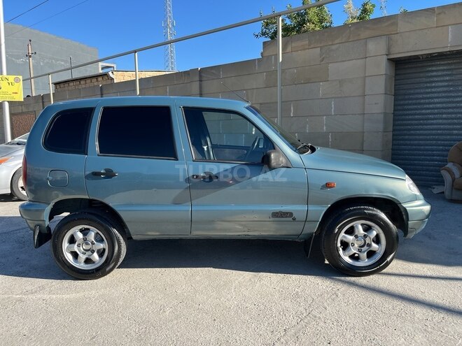 Chevrolet Niva-5