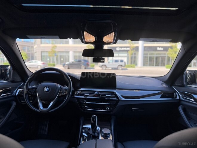 BMW 530e-5