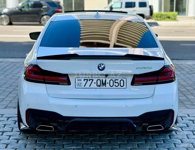 BMW 530e-11