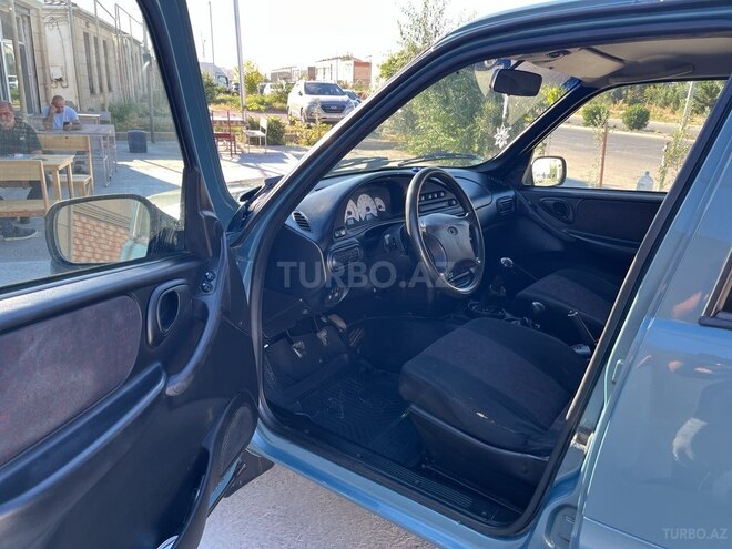 Chevrolet Niva-6