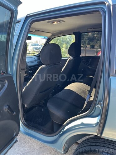 Chevrolet Niva-9