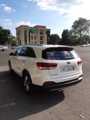 Kia Sorento-4