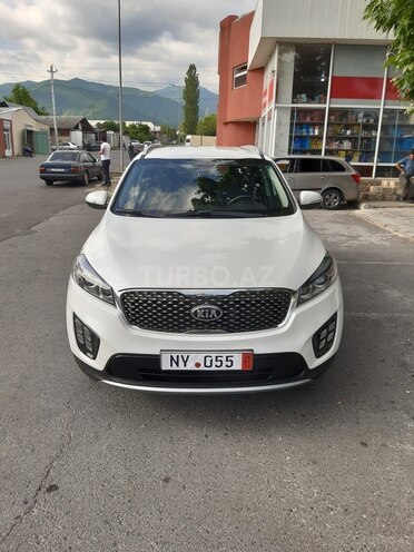Kia Sorento-1