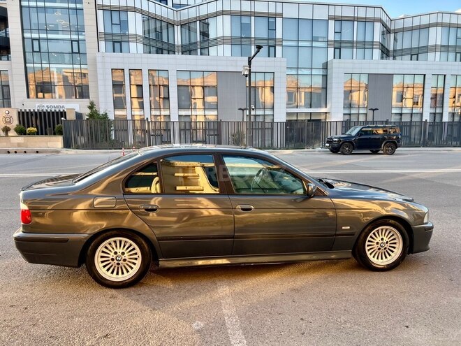 BMW 530-6