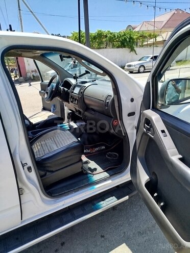 Nissan Navara-9
