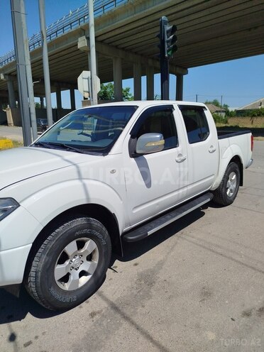 Nissan Navara-2
