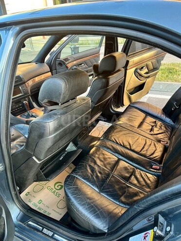 BMW 530-10