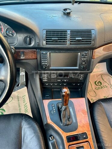 BMW 530-12