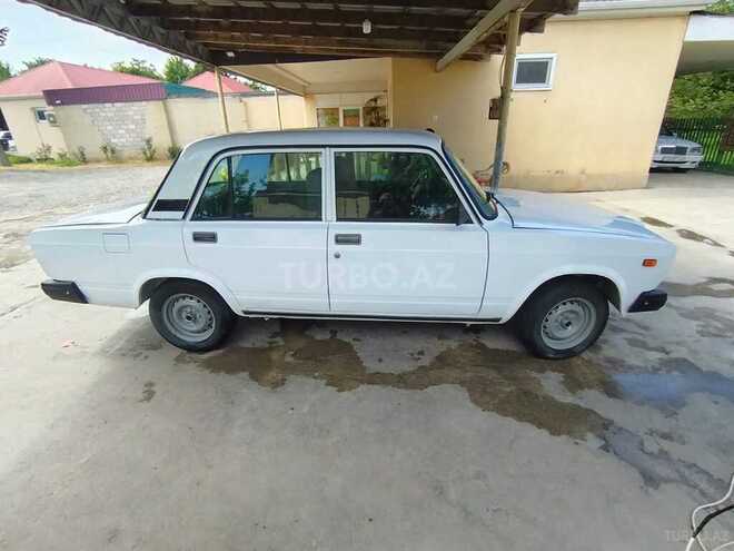 LADA (VAZ) 2107-4