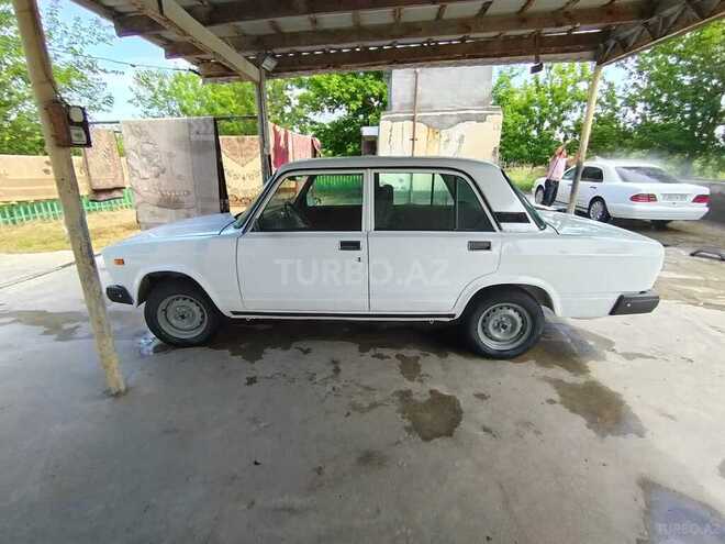 LADA (VAZ) 2107-5