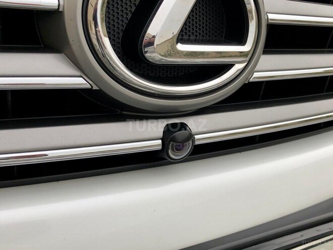 Lexus LX 570-16
