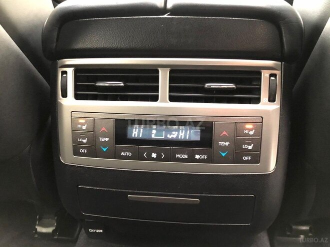 Lexus LX 570-12