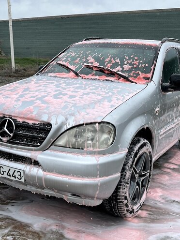 Mercedes ML 320-6