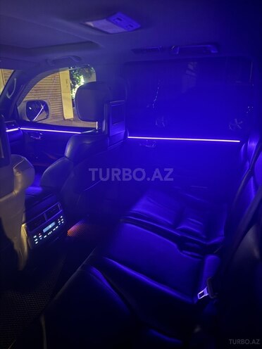 Lexus LX 570-20