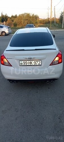 Nissan Sunny-2
