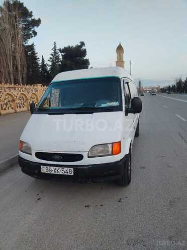 Ford Transit-1