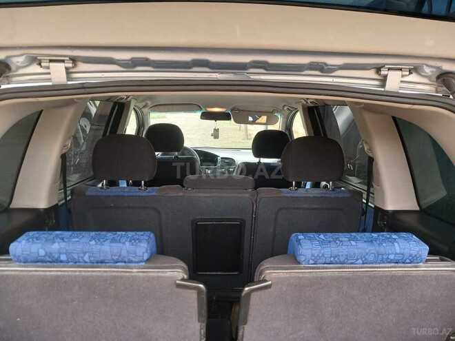 Opel Zafira-2