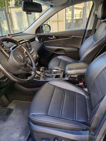 Kia Sorento-6