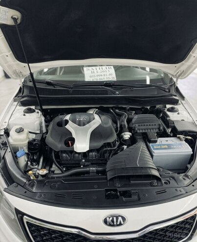 Kia Optima-4