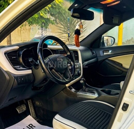 Kia Optima-3
