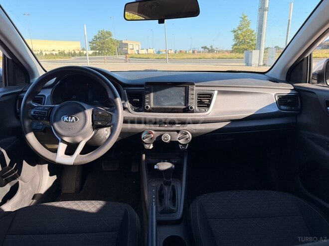 Kia Rio-3