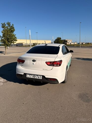 Kia Rio-2