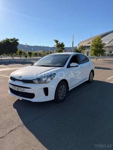 Kia Rio-4