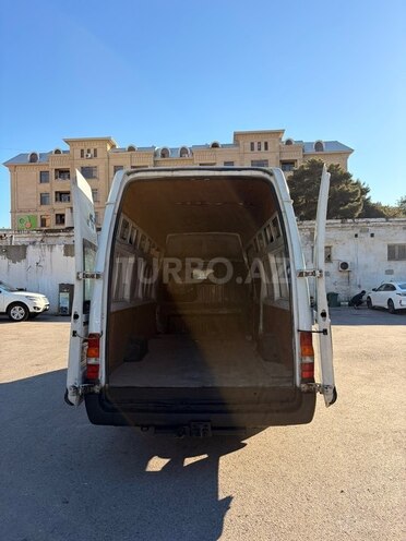 Ford Transit-2
