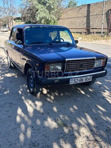 LADA (VAZ) 2107-1