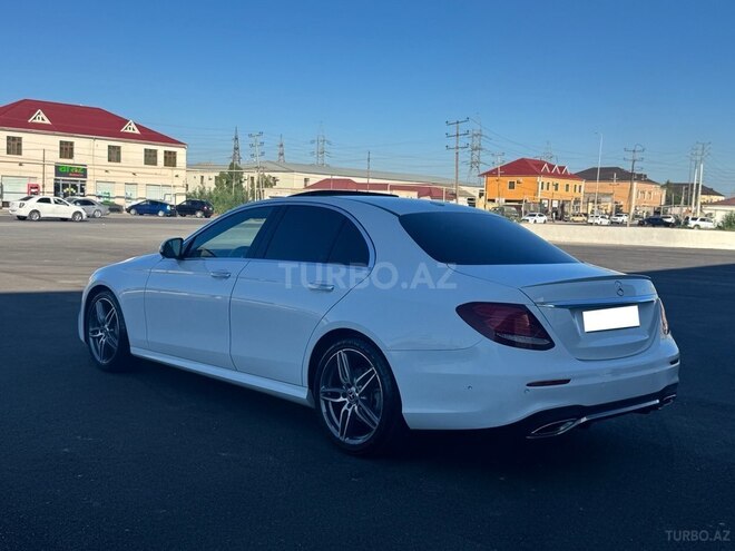 Mercedes E 300-6