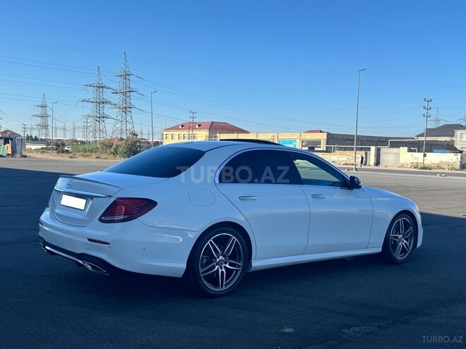 Mercedes E 300-5
