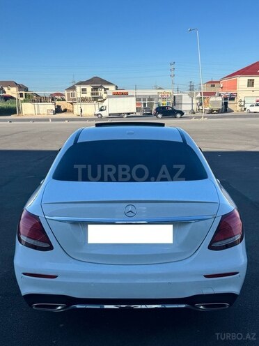 Mercedes E 300-7