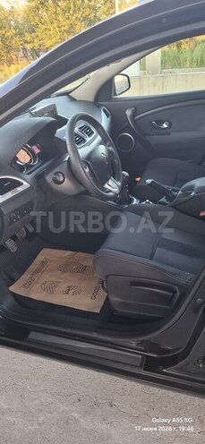 Renault Megane-10