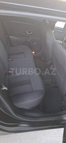 Renault Megane-13