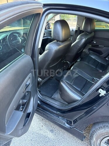 Chevrolet Cruze-15