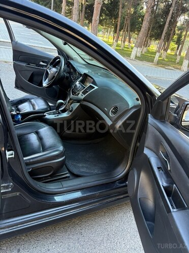 Chevrolet Cruze-10