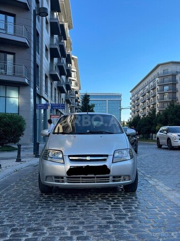 Chevrolet Aveo-1