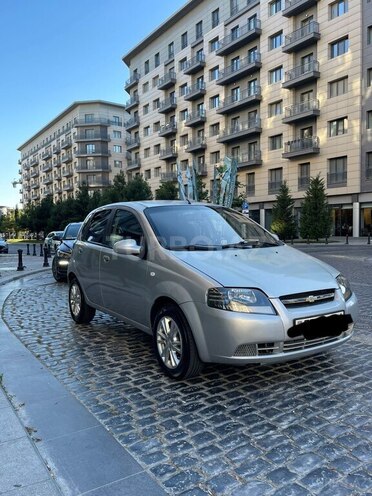 Chevrolet Aveo-3