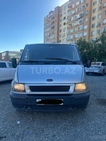 Ford Transit-1