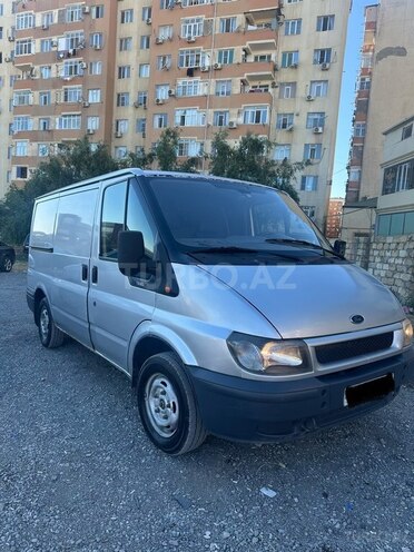 Ford Transit-2