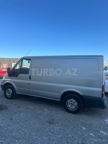 Ford Transit-7