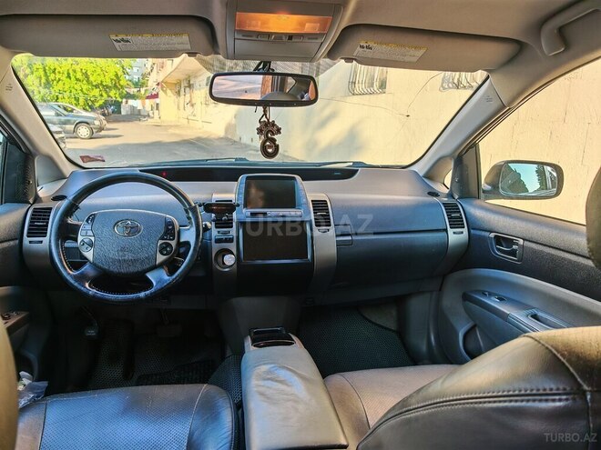 Toyota Prius-9
