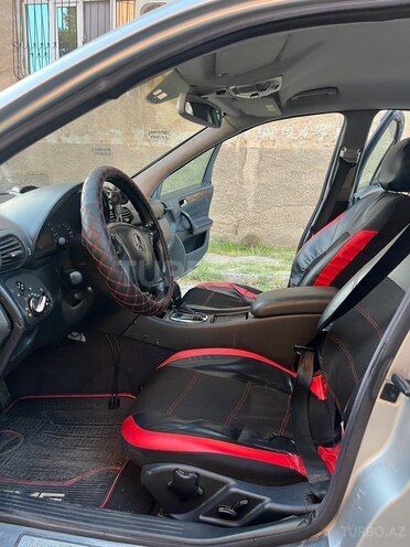 Mercedes C 320 4MATIC-4