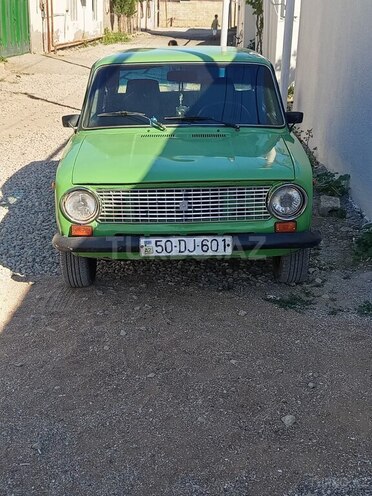 LADA (VAZ) 21011-1
