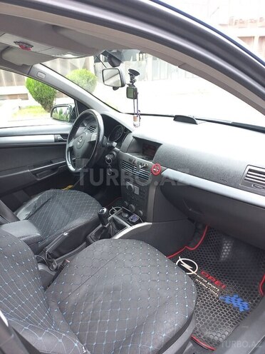 Opel Astra-11