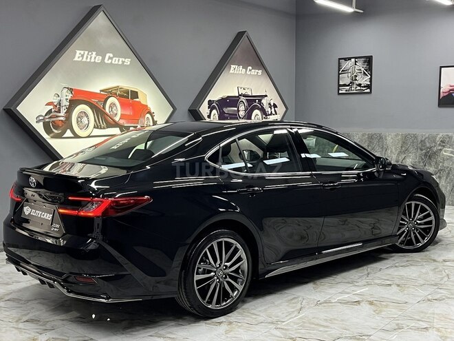 Toyota Camry-8
