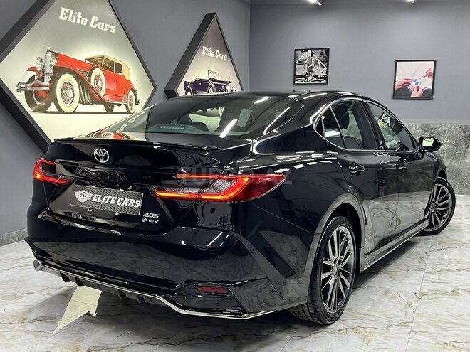 Toyota Camry-10