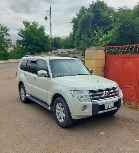 Mitsubishi Pajero-15