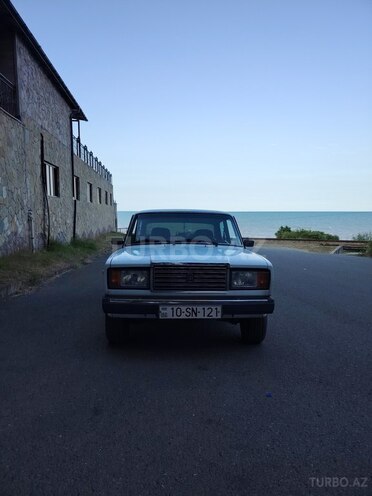 LADA (VAZ) 2107-1